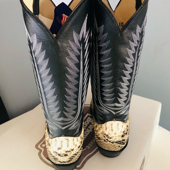 Men Cowboy Boots, Size 10. Brand New Never Worn. main image 5